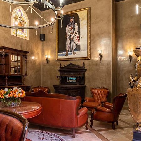 Alchemist Residence Von Goldenburg Belashtitsa Екстер'єр фото