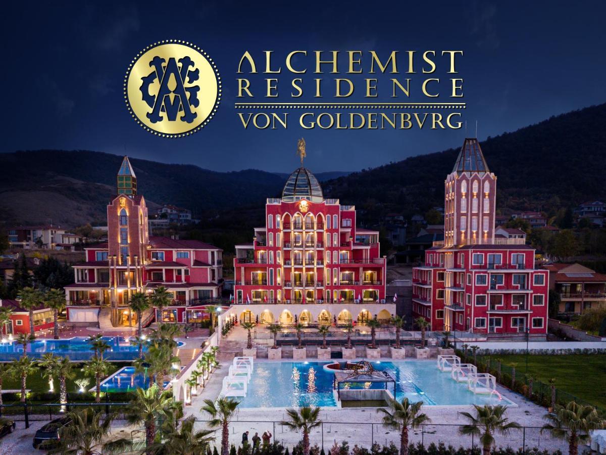 Alchemist Residence Von Goldenburg Belashtitsa Екстер'єр фото