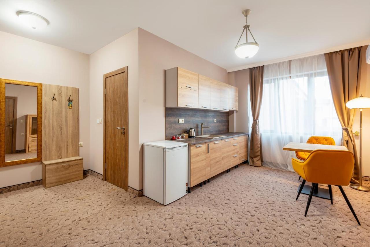 Alchemist Residence Von Goldenburg Belashtitsa Екстер'єр фото