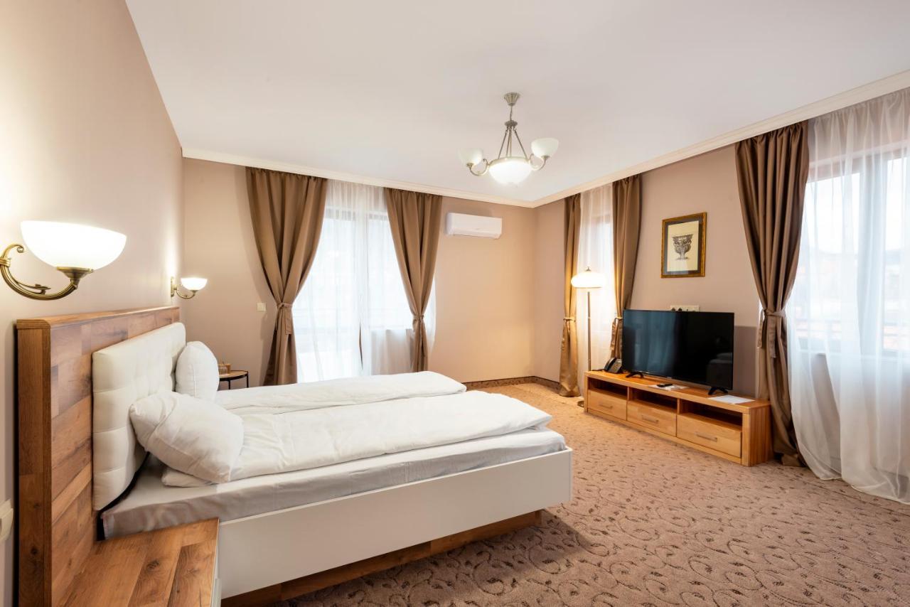Alchemist Residence Von Goldenburg Belashtitsa Екстер'єр фото