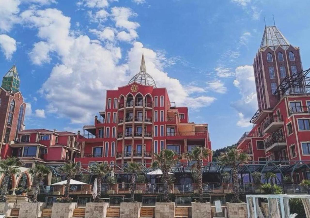 Alchemist Residence Von Goldenburg Belashtitsa Екстер'єр фото